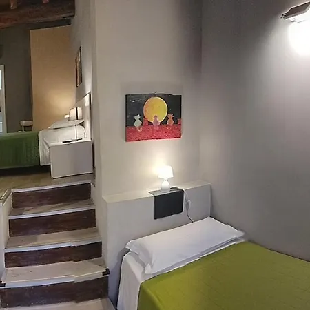 Adelphia Guest house *