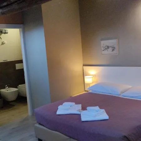 Guest house Adelphia 3*