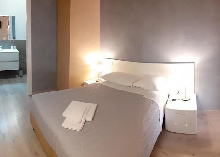 Adelphia 구아스탈라