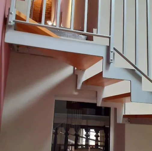 Adelphia 구아스탈라