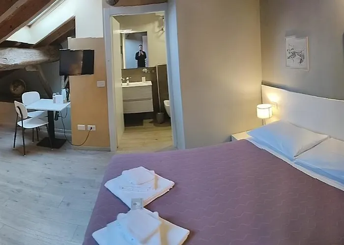 게스트하우스 Adelphia