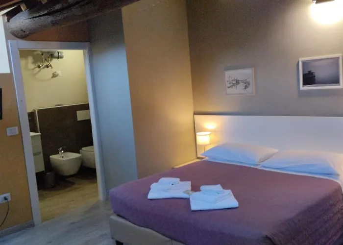 Affittacamere Adelphia 3*